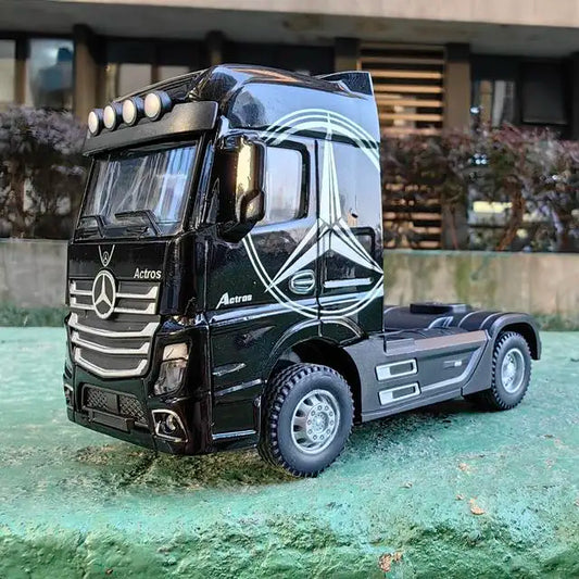 Maquette-Camion-Miniature