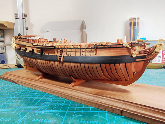 Maquette-Bateau-en-Bois-a-Monter