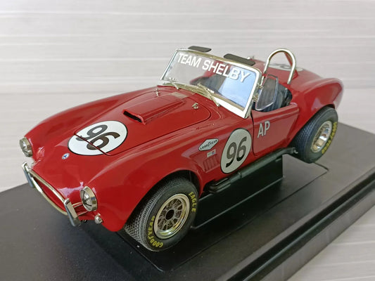 Maquette-Métal-Voiture-Americaine